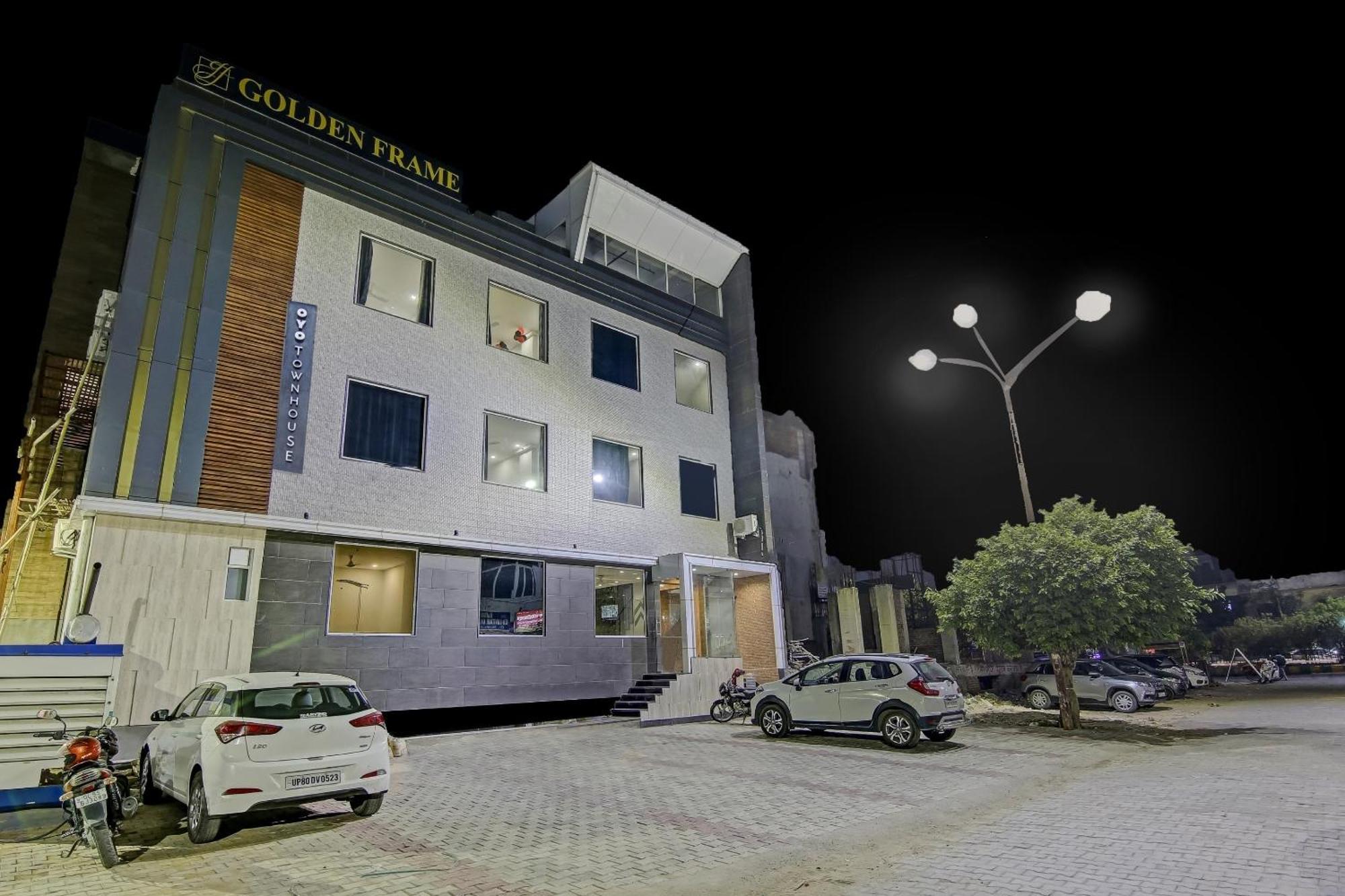 Hotel Townhouse Golden Frame à Ghaziabad Extérieur photo